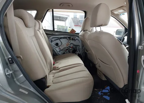 2008 Hyundai Santa Fe Gls z USA, uszkodzony, nr VIN 5NMSG13D08H191309